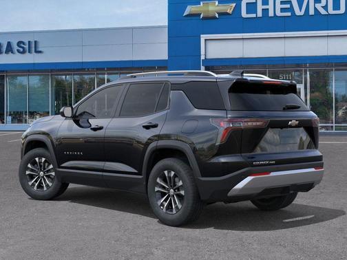 Mosaic Black Metallic 2026 Chevrolet Equinox LT