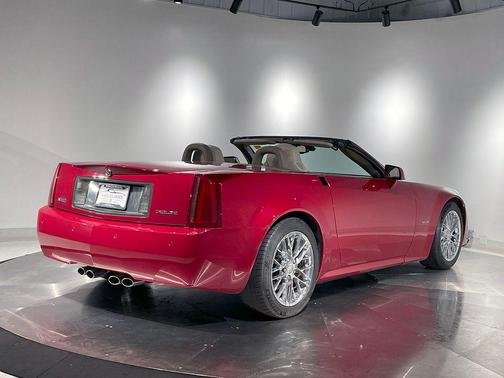 2004 Cadillac XLR Base