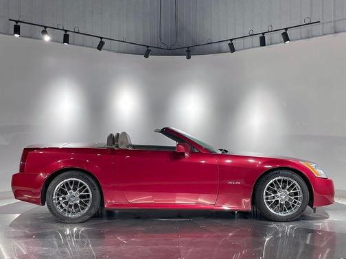 2004 Cadillac XLR Base