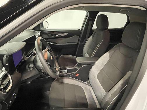 2025 Chevrolet Trailblazer LS