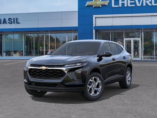 Mosaic Black Metallic 2026 Chevrolet Trax LS