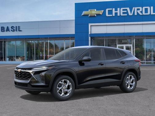 Mosaic Black Metallic 2026 Chevrolet Trax LS