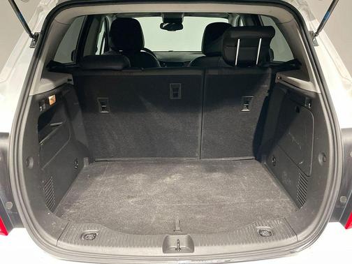 Summit White 2022 Chevrolet Trax LT