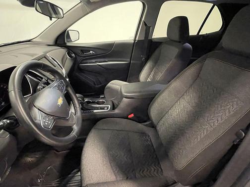 Sterling Gray Metallic 2024 Chevrolet Equinox LT