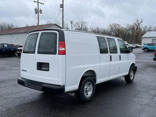 Summit White 2026 Chevrolet Express 2500 Work Van