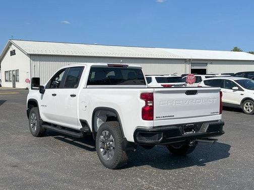2026 Chevrolet Silverado 2500 Custom