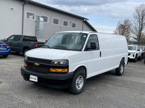 Summit White 2026 Chevrolet Express 2500 Work Van