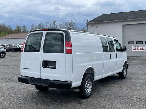 Summit White 2026 Chevrolet Express 2500 Work Van