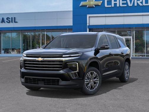 Mosaic Black Metallic 2026 Chevrolet Traverse LT