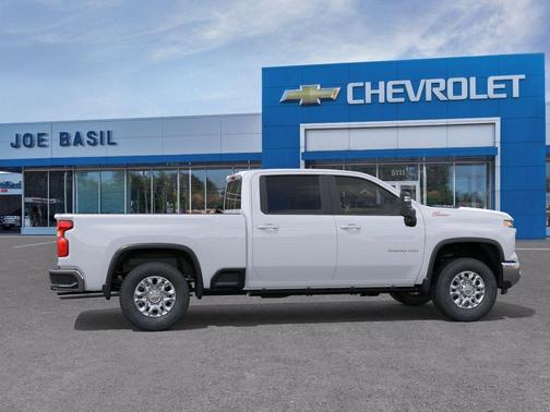 Summit White 2026 Chevrolet Silverado 3500 LT