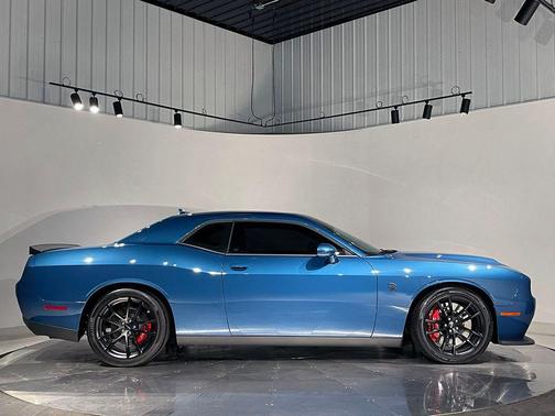 Frostbite 2023 Dodge Challenger SRT Hellcat