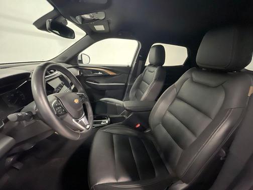 Mosaic Black Metallic 2023 Chevrolet Trailblazer ACTIV
