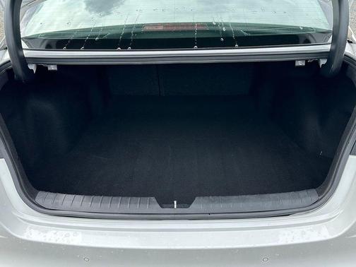 Snow White Pearl 2019 Kia Optima S