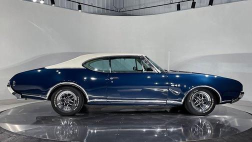 1968 Oldsmobile Cutlass Supreme