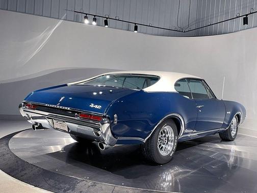 1968 Oldsmobile Cutlass Supreme