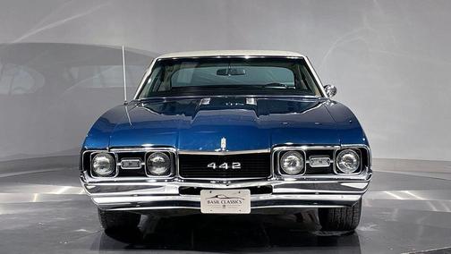 1968 Oldsmobile Cutlass Supreme