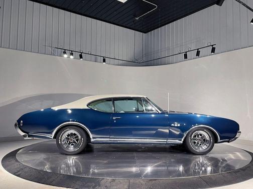 1968 Oldsmobile Cutlass Supreme