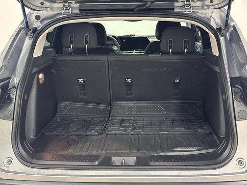 Sterling Gray Metallic 2024 Chevrolet Trax LS