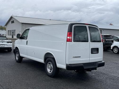 2025 Chevrolet Express 3500 Work Van