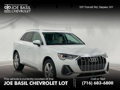 2022 Audi Q3 45 S line Premium