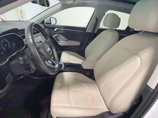 2022 Audi Q3 45 S line Premium