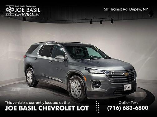 2023 Chevrolet Traverse LT Cloth