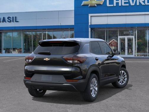 Mosaic Black Metallic 2026 Chevrolet Trailblazer LS
