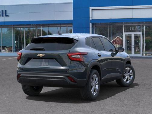 2025 Chevrolet Trax LS