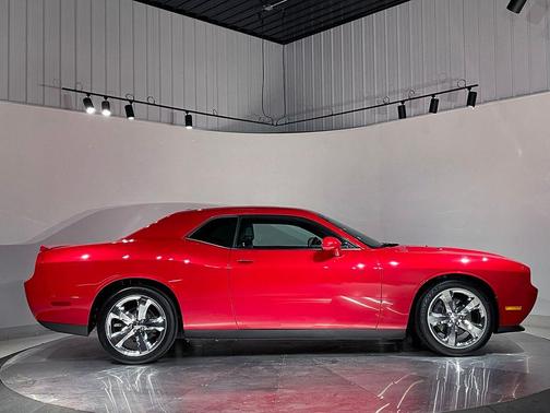 Redline 3 Coat Pearl 2012 Dodge Challenger SXT