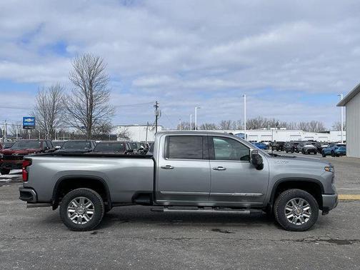 Sterling Gray Metallic 2026 Chevrolet Silverado 3500 High Country