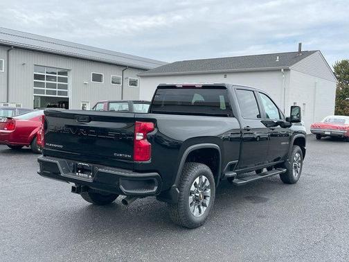 2026 Chevrolet Silverado 2500 Custom