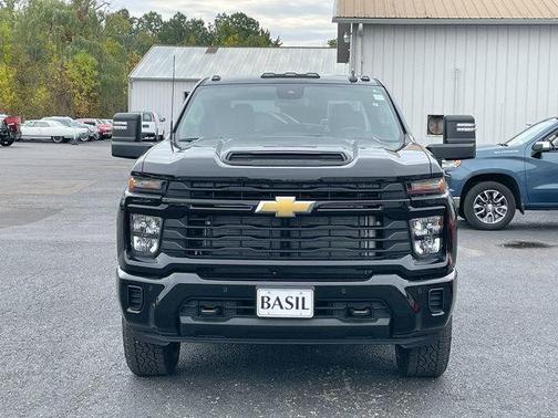2026 Chevrolet Silverado 2500 Custom