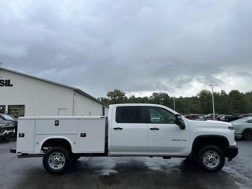 Summit White 2026 Chevrolet Silverado 2500 WT