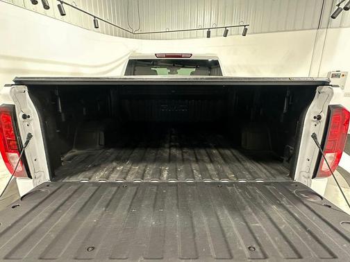 Summit White 2025 GMC Sierra 1500 Elevation