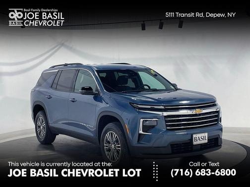 Lakeshore Blue Metallic 2024 Chevrolet Traverse LT