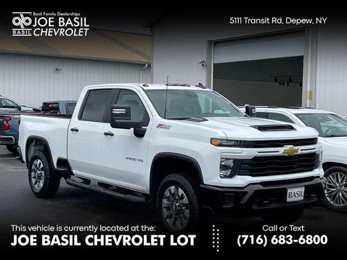 Summit White 2025 Chevrolet Silverado 2500 Custom
