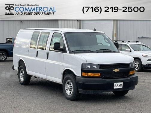 2025 Chevrolet Express 3500 Work Van