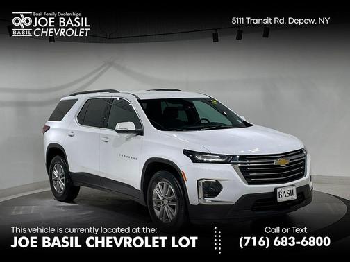 Summit White 2023 Chevrolet Traverse LT Cloth