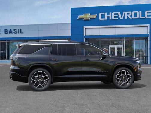 Mosaic Black Metallic 2026 Chevrolet Traverse High Country