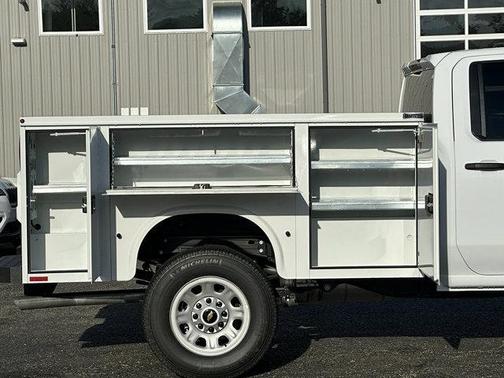 Summit White 2026 Chevrolet Silverado 3500 WT