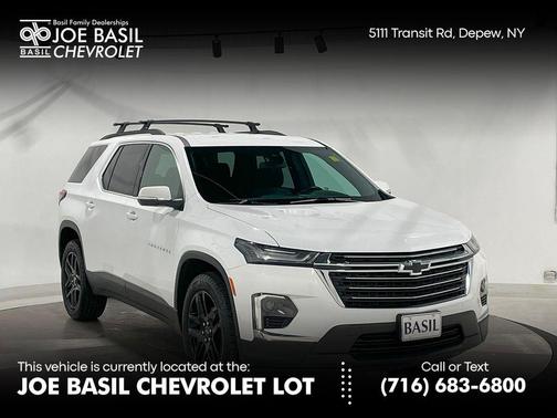 2022 Chevrolet Traverse LT Cloth