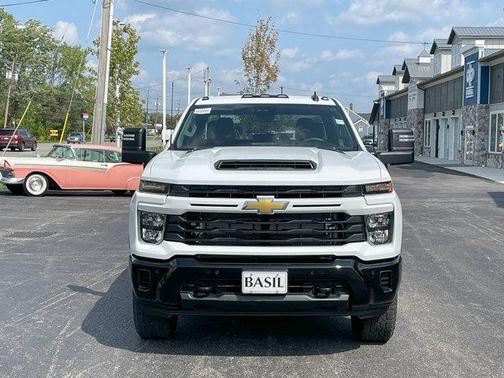 2026 Chevrolet Silverado 2500 Custom