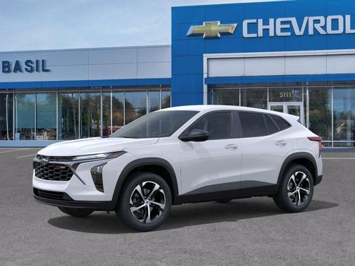 Summit White 2026 Chevrolet Trax 1RS