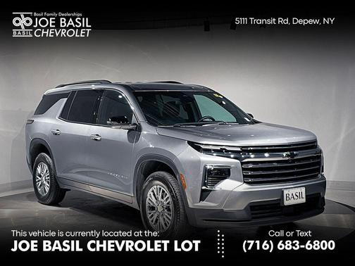 2025 Chevrolet Traverse LT