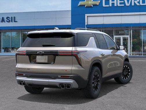 Sandstone Gray 2026 Chevrolet Traverse Z71