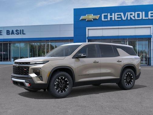 Sandstone Gray 2026 Chevrolet Traverse Z71