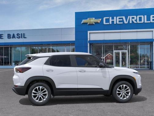 Summit White 2026 Chevrolet Trailblazer LS