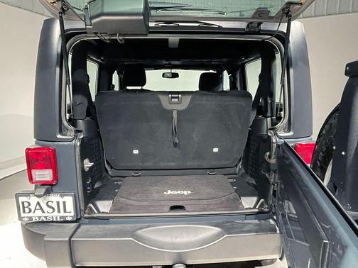 2017 Jeep Wrangler Sport