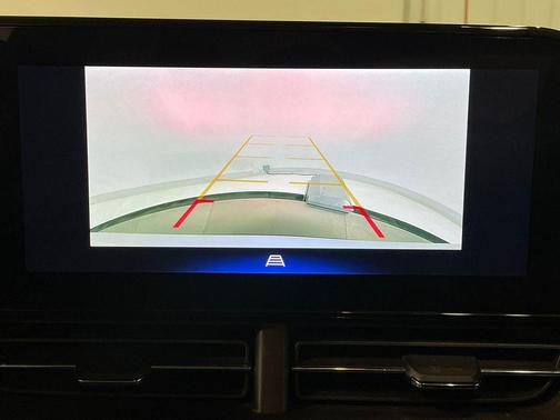 Summit White 2025 Chevrolet Trax ACTIV