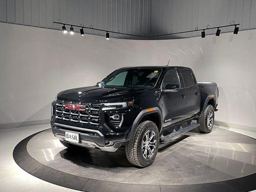 2023 GMC Canyon AT4